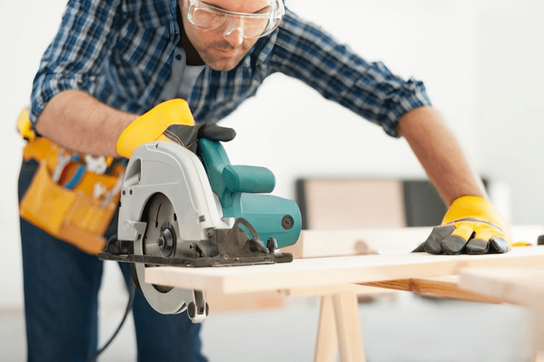 Total Circular Saw – Professional Circular Saw Machine for Industrial and Commercial Use in Ghana