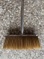 Gorgeous Valentine Sweeping Brush - Image 2